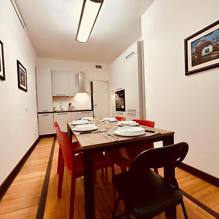 Apartamento Kibilu - Via Medaglie D'Oro Centro Citta Con Parcheggio Varese Exterior foto