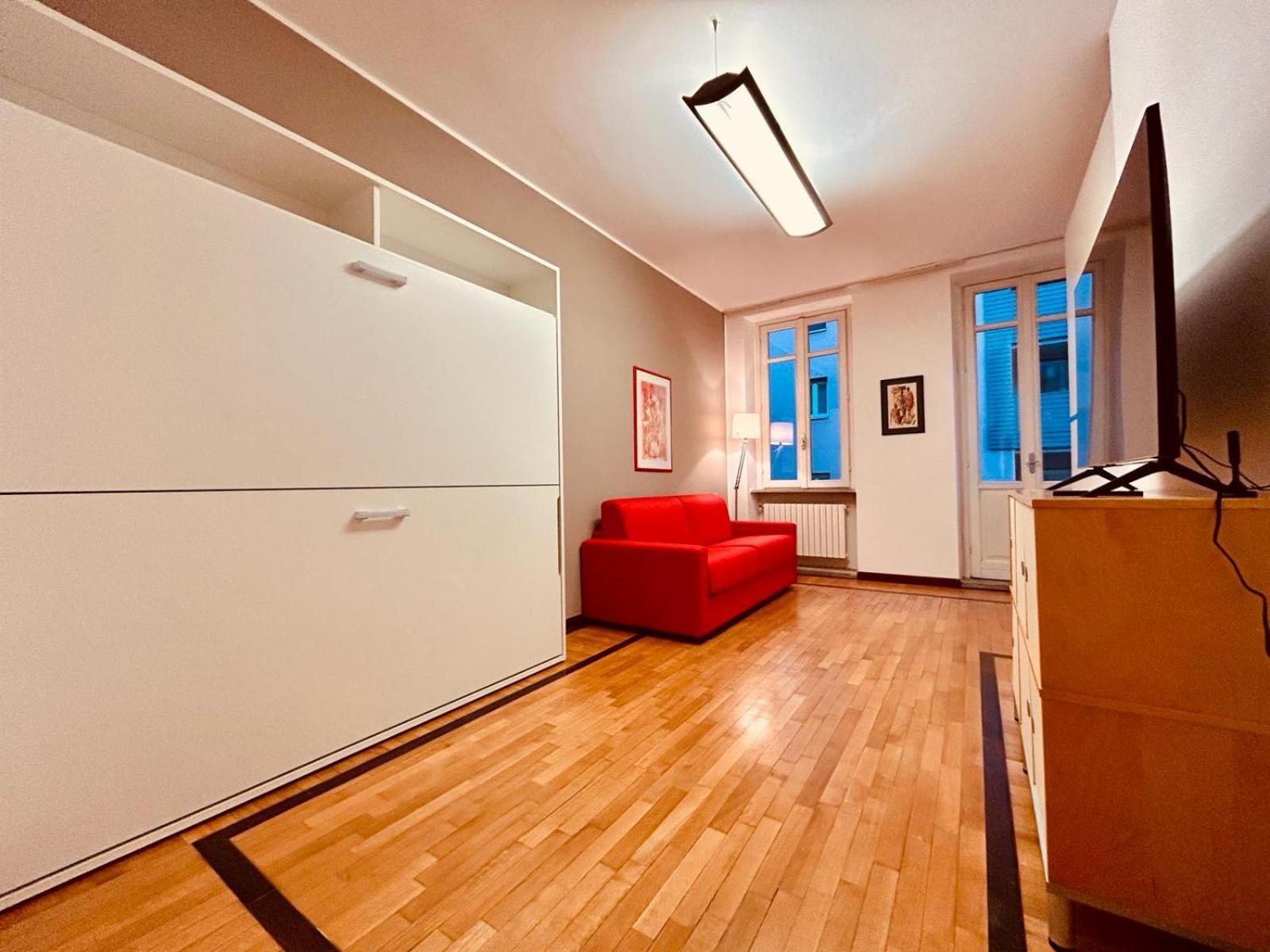 Apartamento Kibilu - Via Medaglie D'Oro Centro Citta Con Parcheggio Varese Exterior foto