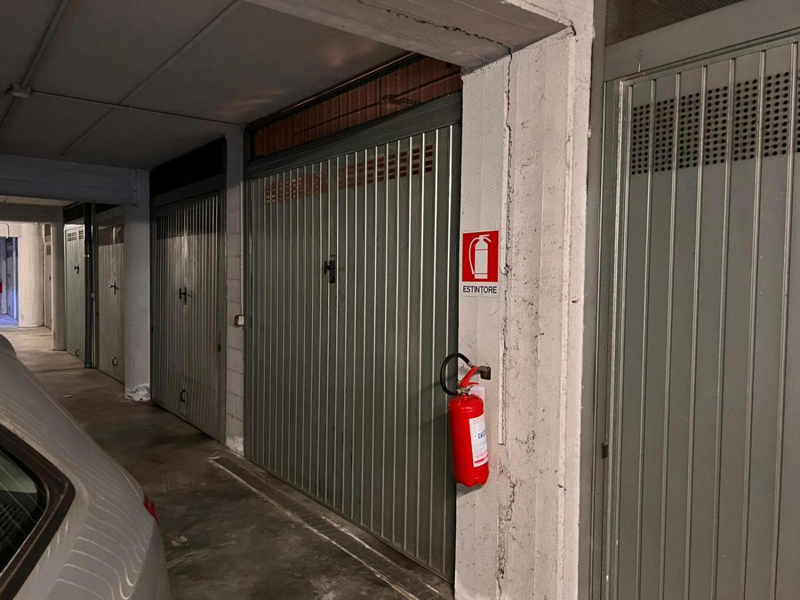 Apartamento Kibilu - Via Medaglie D'Oro Centro Citta Con Parcheggio Varese Exterior foto